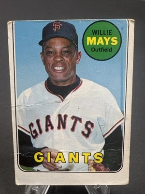 1969 Topps - #190 Willie Mays CREASE Low Grade - Image 1 of 4