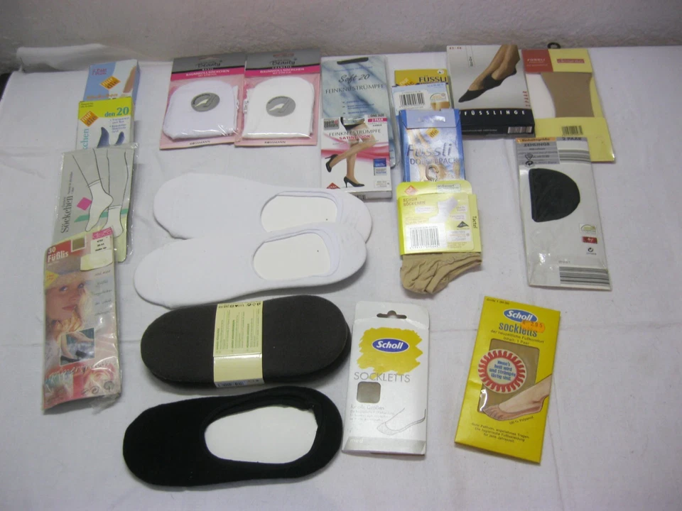 Großes Konvolut  Socklets, Füßlinge, Feinkniestrümpfe aus Auflösungen - Bild 1 von 1