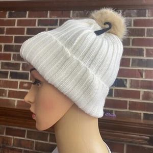 Calvin Klein Women’s Cream Knit Beanie with PomPom faux fur Comfort Thermal New - Picture 1 of 15