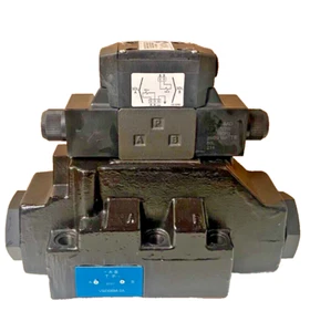 CONTINENTAL HYDRAULICS PILOT OPER DIRECTIONAL CONTROL VALVE VSD08M-3A-A3B-60L-C - Picture 1 of 3