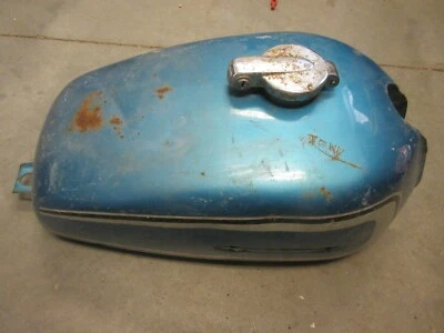 1973-1976 Suzuki GT250 GT 250 Gas Petrol Fuel Tank 44110-18680-737 SW25 - Image 1 of 4
