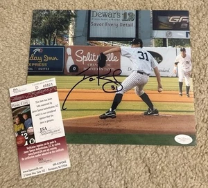 Ian Kennedy NY Yankees Signed 8x10 Photo With COA - Picture 1 of 3