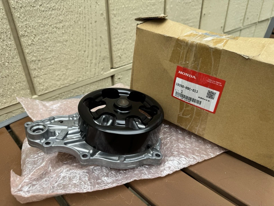 Honda Civic Si Oem Water Pump 06-11 K20 - Image 1 of 1