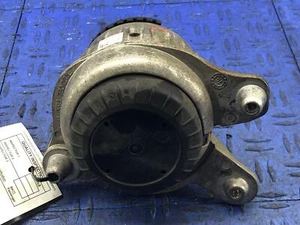 2017-2020 MERCEDES E300 FRONT LEFT ENGINE MOTOR MOUNT 2132400700 OEM 2018 2019 - Picture 1 of 13