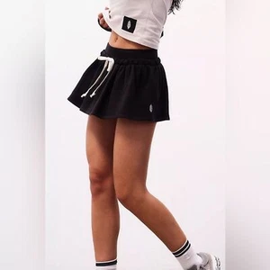 Neu mit Etikett Free People Movement Flirt-Skort - Bild 1 von 4