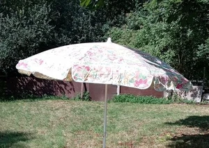 Vintage Garden Umbrella Parasol Retro Flower Power Beach Kitsch Floral 80s TC - Picture 1 of 12