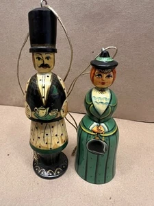 Vintage handbemalter russischer Christbaumschmuck aus Holz One Us signiert vom Künstler - Bild 1 von 5