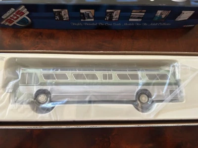 CORGI VINTAGE BUS LINES GM FISHBOWL BALTIMORE TRANSIT US54311 NIB 1/50 - Image 1 of 4