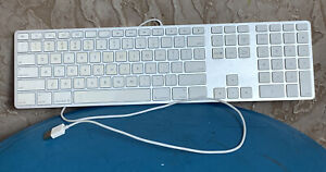 Original Apple Aluminium Wired USB Keyboard with Numeric Keypad A1243 MB110LL/A