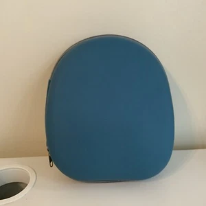 Headphone Case - Picture 1 of 7