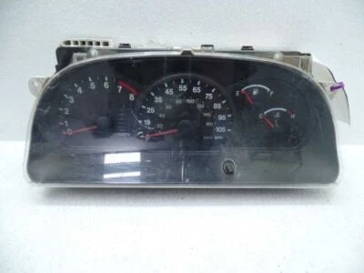 Chevrolet Tracker 2001-2004 grupo de velocímetro de 2,5 L sin ABS OEM 360027422 Foto 1 de 4