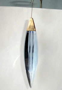 Baccarat Cristal Pluma Azul Hielo/Dorado Tapa Araña Colgante Gota Adorno Nuevo - Imagen 1 de 4