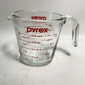 PYREX 2 Cup Glass Measuring Cup Imperial Metric Red Text Open Handle 16OZ 1/2L - Picture 1 of 10