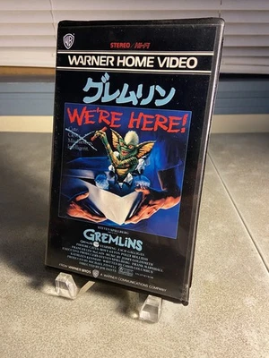 Gremlins in English NTSC Japanese VHS PLAYS in U.S. VCR 80s Clamshell 1984 Film - Image 1 of 4