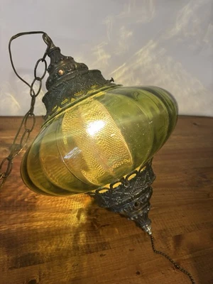 Difusor de lámpara colgante vintage de vidrio verde retro antiguo Foto 1 de 4