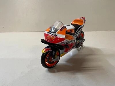 Repsol Honda Team 2021, #44 Pol Espargaro, Honda RCV213 Moto GP, Maisto 1:18 - Bild 1 von 4