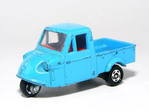 TOMICA 1:50 Daihatsu MIDGET NO.62 Diecast Car TOMY Made in Japan Vintage Rare - Picture 1 of 9