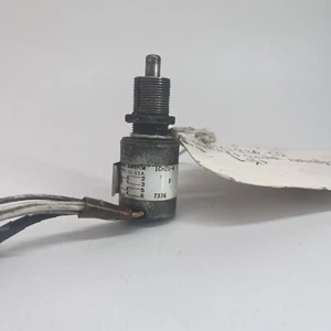 1CH21-4 / 47936-02 | Piper Cheyenne PA31T - PA31P Navajo: SWITCH Gear down Left - Bild 1 von 8