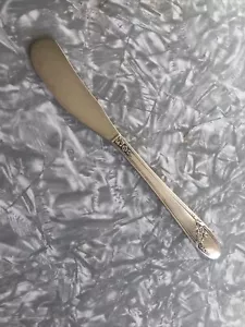Coltello Burro Piatto Ecc Singolo Oneida Argento QUEEN BES II Silverplate 1946 - Foto 1 di 2