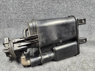 Audi Q3 Quattro 2015-2018 2,0 L L4 evaporador de vapor de combustible bote de carbón OEM Foto 1 de 4