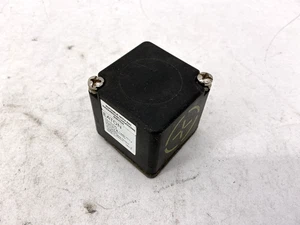 New Eaton E51DS5 Inductive Proximity Head Side Sensing Unshielded 8n=24mm No Box - Picture 1 of 7