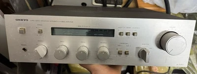 Amplificatore Onkyo A-7040 - Immagine 1 di 3