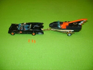 CORGI TOYS GIFT SET 3 BATMOBILE WITH BATBOAT AND ORIGINAL TRAILER - Picture 1 of 9