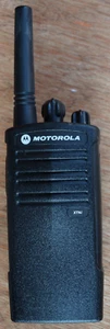 Motorola XTNi combiné radio PMR bidirectionnel et batterie (P14XTA03A1AJ) sans chargeur - Photo 1/8