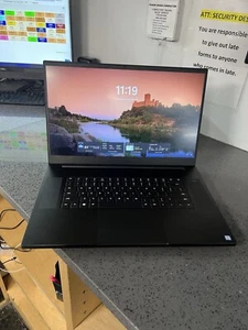 Razer Blade Pro 17 Gaming i7-9750H 16GB 1TB SSD 17.3 NVIDIA RTX 2070 Max- - Picture 1 of 8