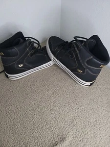 SUPRA High Top Skate Men’s 8 Black Gold Trainers Sneakers Shoes 214 IR09 S108 - Picture 1 of 11