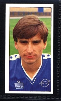 Bassett/Barratt Football (1986-87) Alan Smith (Leicester City) No. 2 - Image 1 of 2