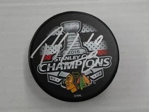 PATRICK SHARP SIGNED 2015 STANLEY CUP CHAMPIONS CHICAGO BLACKHAWKS PUCK BAS COA - Picture 1 of 2