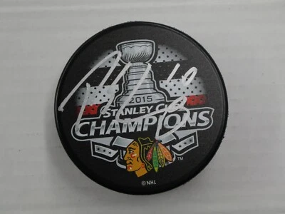 PATRICK SHARP SIGNED 2015 STANLEY CUP CHAMPIONS CHICAGO BLACKHAWKS PUCK BAS COA - Image 1 of 2