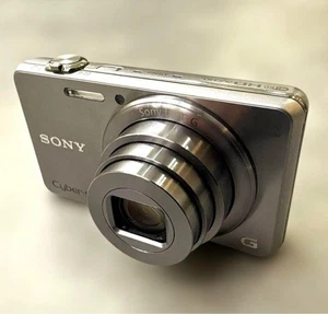 Sony Cyber-shot DSC-WX200 Compact Digital Camera Silver with Charger USB - Picture 1 of 7