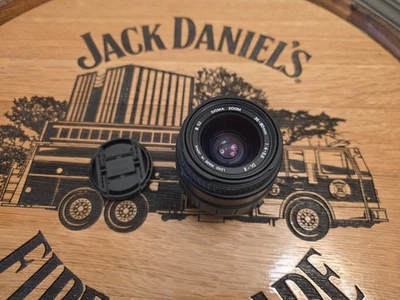 Sigma DL  Zoom 35-80mm Lens  1:4-5.6 Auto/Manual Good Canon EF Mount - Image 1 of 4