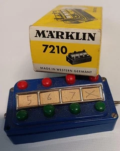 Märklin 7210 Oldtimer HO Weichensteuerung.  Seite ist geöffnet siehe Bilder. - Bild 1 von 3
