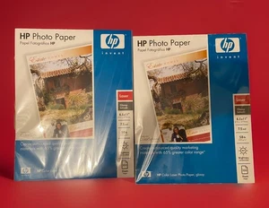Hewlett Packard Q6608A Papier fotograficzny Laser Błyszczący 8,5x11" 7,5 mil 58 funtów 100 arkuszy - Zdjęcie 1 z 2