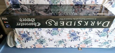 Réplica de espada Darksiders Chaoseater tamanho completo - Imagem 1 de 4