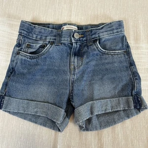 Levis Girlfriend Jean Shorts Girls Size 8 Regular cuffed - Picture 1 of 5