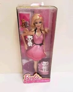 Mattel Style #BLR73 Barbie Dreamhouse bambola e animale domestico set regalo 2013 vestito rosa nuovo - Foto 1 di 3