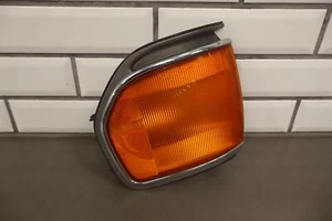 91-97 Toyota Land Cruiser Left Driver (Fender Mounted) Turn Signal Lens - Picture 1 of 11