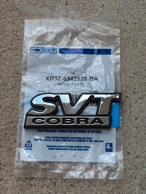 Nuevo de Lote Antiguo 1999 2000 2001 Ford Mustang SVT COBRA R CUBIERTA TAPA EMBLEMA OEM XR3Z-6342528-BA Foto 1 de 4