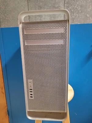 Apple Mac Pro 2, 1 A1186 EMC 2113 2.6 GHz Quad-Core 8GB Computer NO HD READ - Image 1 of 4