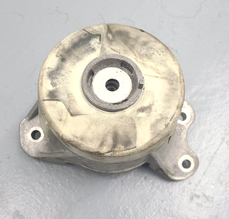 2016 2017 Mercedes Benz Glc300 Engine Right Motor Mount, Part# A2132401700, Oem - Image 1 of 4