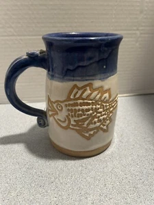 Keramik Becher - Bastlerstück Fisch auf Becher - signiert, datiert 2015 - Bild 1 von 8