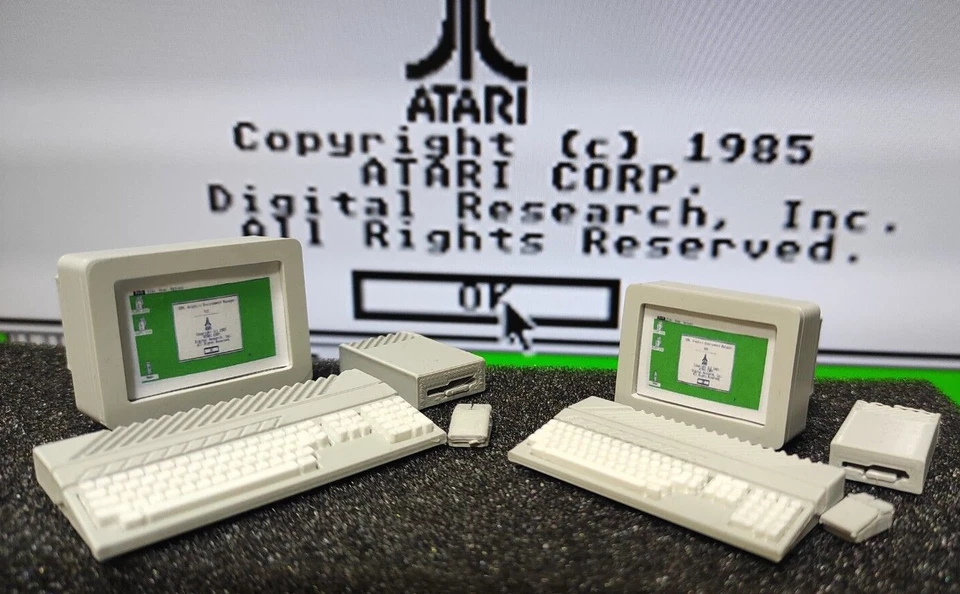 1:10 scale ATARI ST mini + monitor + drive + mouse Retro Computer miniature - Immagine 1 di 4
