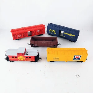 Life-Like HO Scale Train Car Lot Santa Fe ATSF Caboose Great Northern Georgia - Picture 1 of 7
