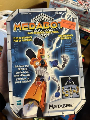 MEDABOTS - METABEE - 1999 HASBRO - 6" ACTION FIGURE  MODEL KIT -Sealed Cover