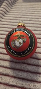 US Marine Corps Semper Fi Est. 10.11.1775 roter runder Weihnachtsschmuck aus Glas  - Bild 1 von 3