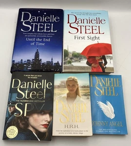 Danielle Steel Books Bundle X 5 Romance Including 2 Hardbacks - Picture 1 of 24